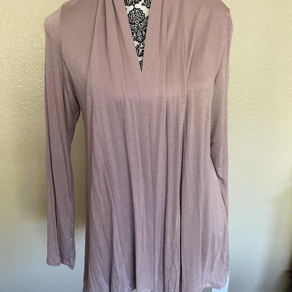 Light- weight sweater